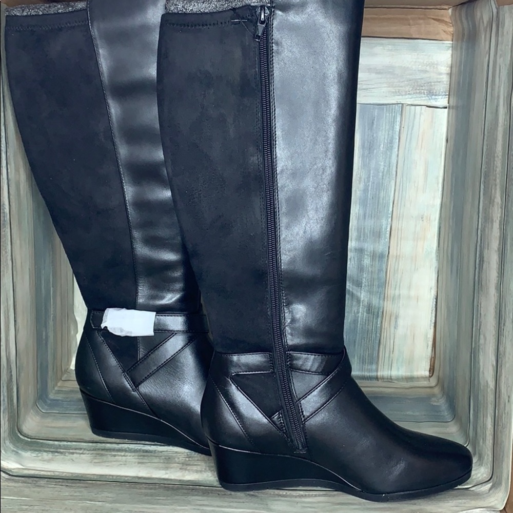 Giani Bernini Chelseyy Leather Wedge Boots - Picture 1 of 5